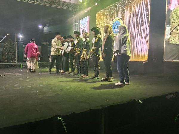 Gebyar Mahakarya SMP Wachid Hasjim 9 Sedati Meriah, Bupati Sidoarjo dan Alumni Sukses Hadir Beri Motivasi