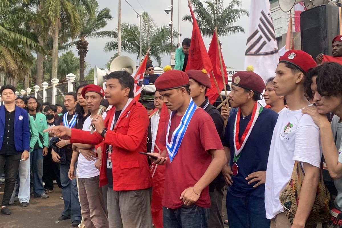 Ricuh Demo Cipayung Menggugat di DPR, Satu Mahasiswa Ditangkap dan Mengaku Dipukul, Massa Ultimatum 3x24 Jam
